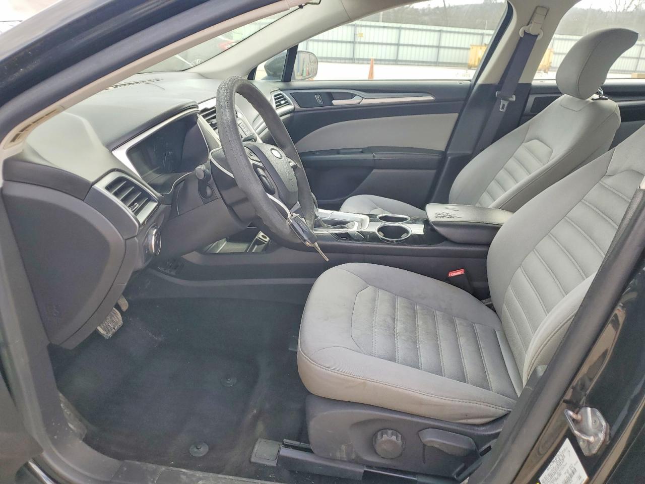 2013 Ford Fusion S - Фото 7