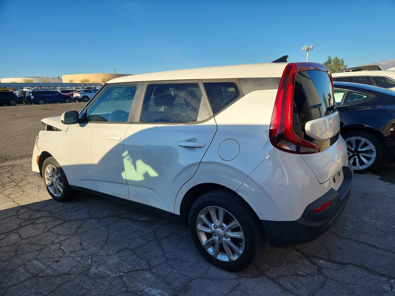 2022 Kia Soul Lx - Image 2
