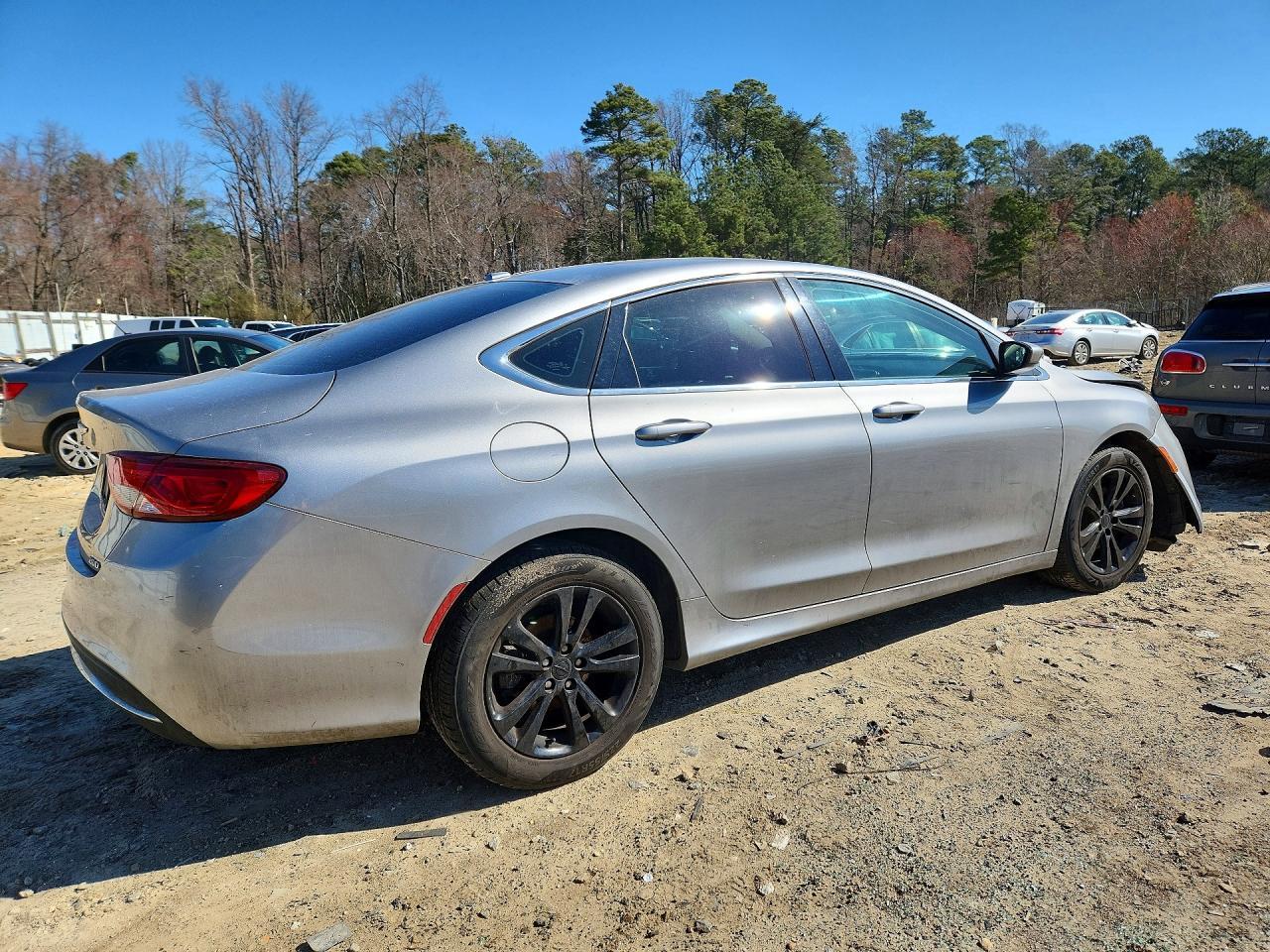 2016 Chrysler 200 Limited - Image 3