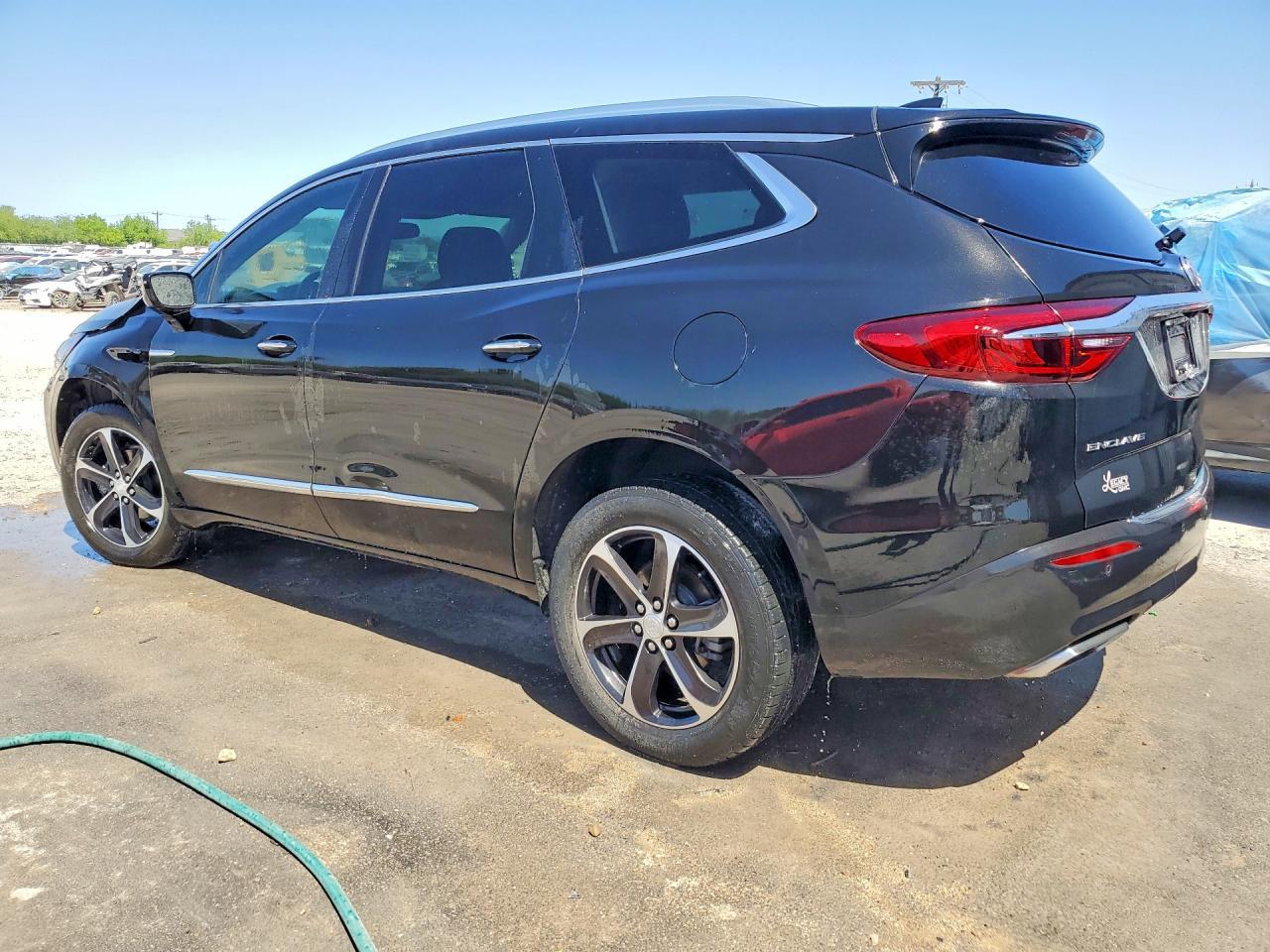 2021 Buick Enclave Essence - Фото 2