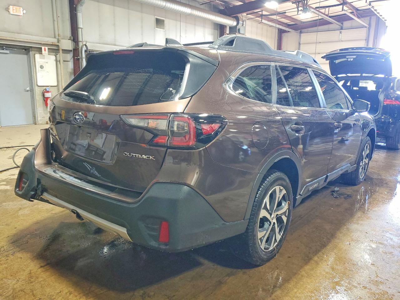 2022 Subaru Outback Limited - Image 3