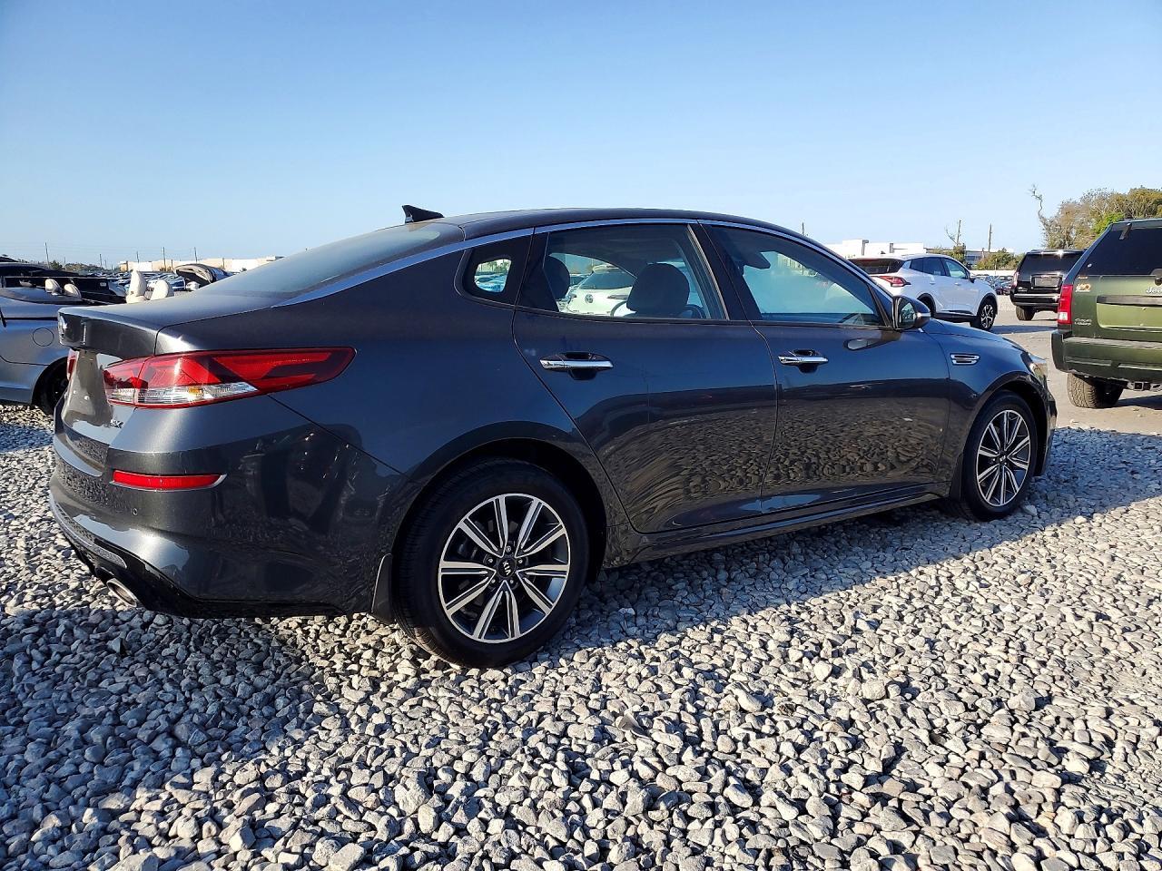 2020 Kia Optima Ex Premium - Image 3