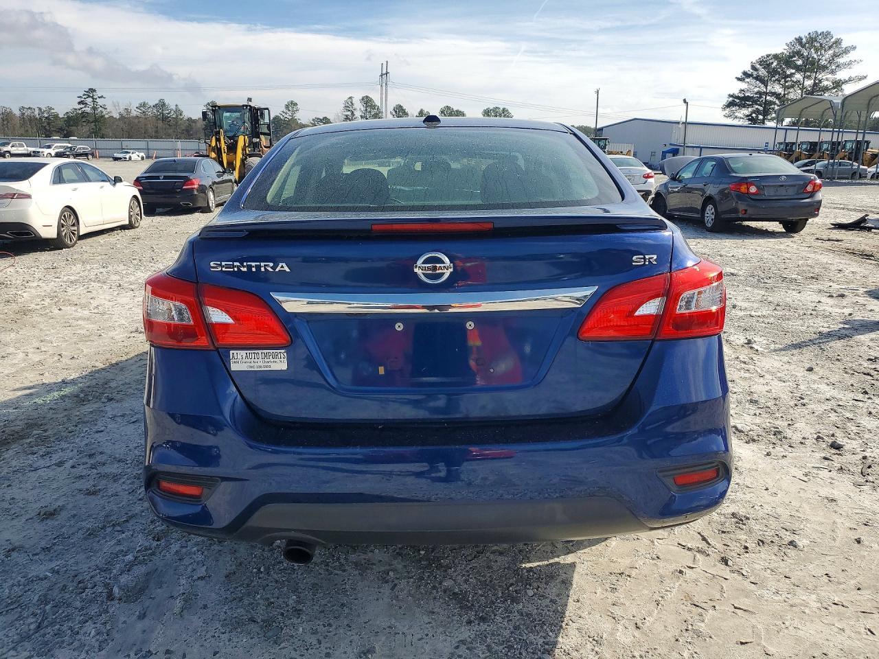 2018 Nissan Sentra Sr - Image 6
