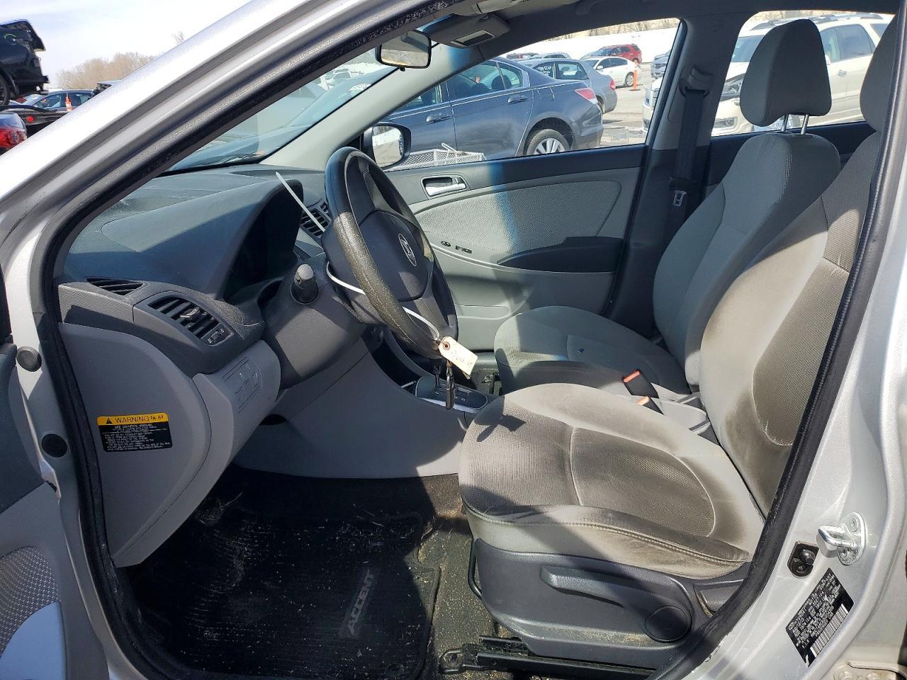 2013 Hyundai Accent Gls - Фото 7