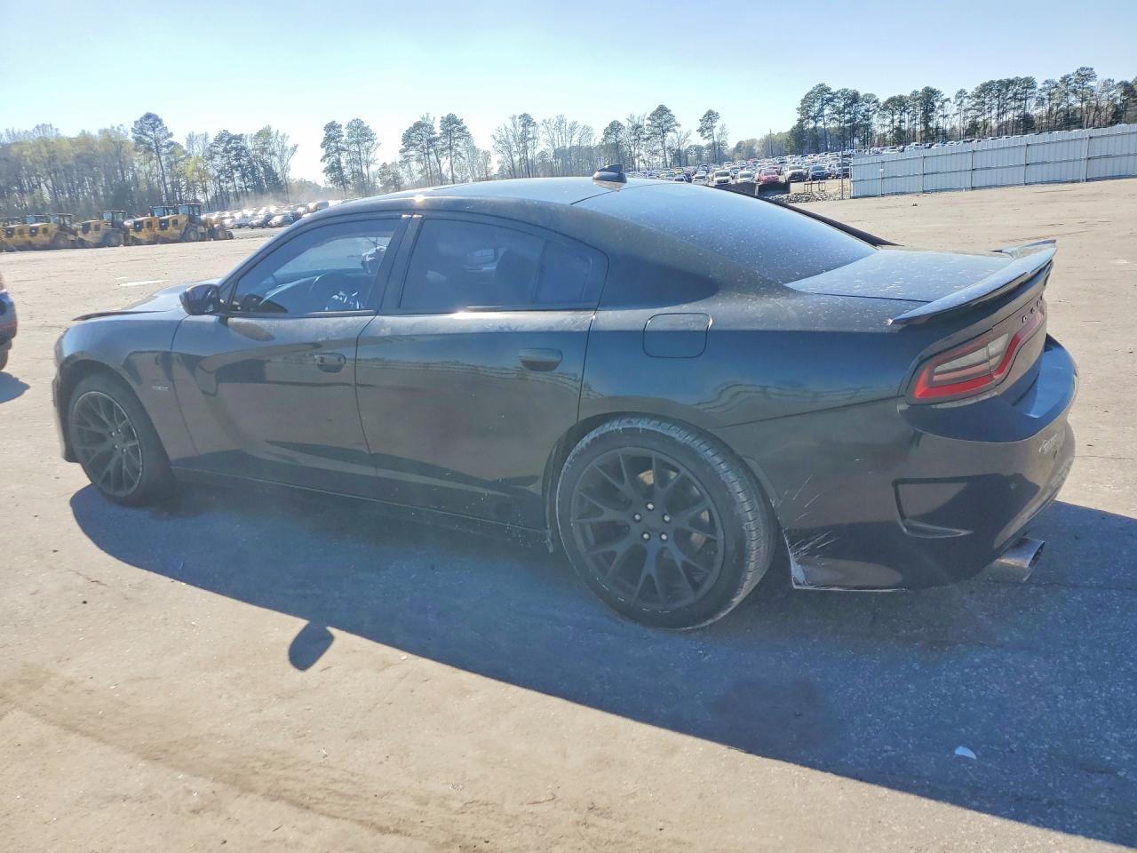 2015 Dodge Charger R - Фото 2