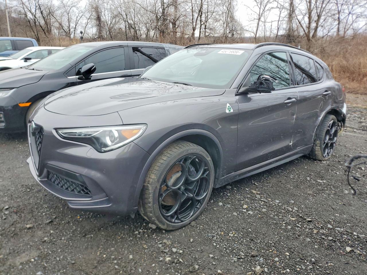 2023 Alfa Romeo Stelvio Quadrifoglio