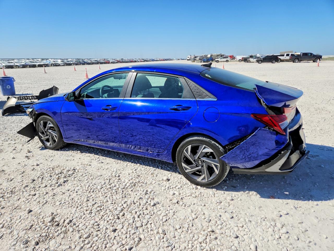 2024 Hyundai Elantra Sel - Фото 2