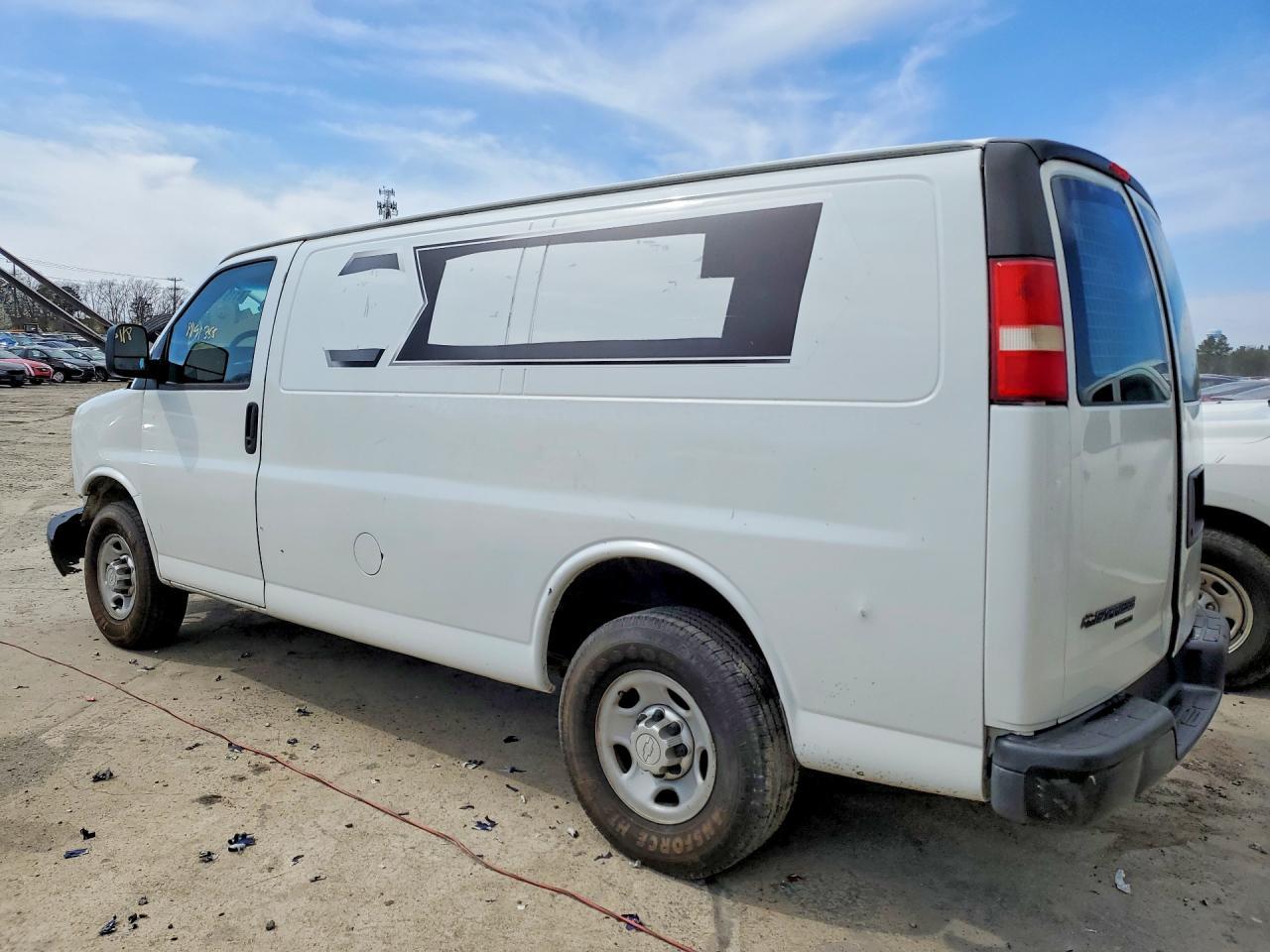 2014 Chevrolet Express G2500 - Image 2