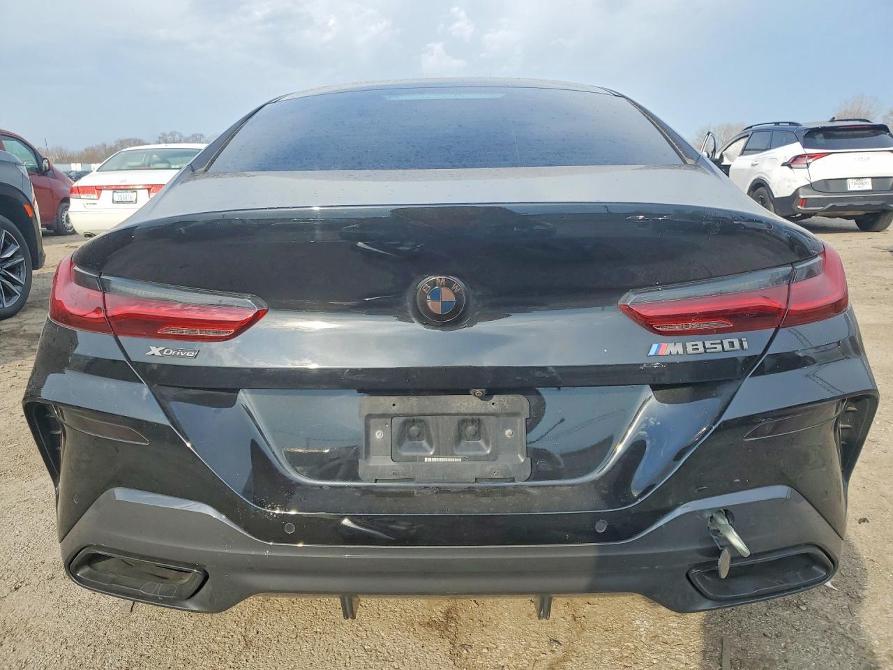 2020 BMW M850Xi - Фото 6