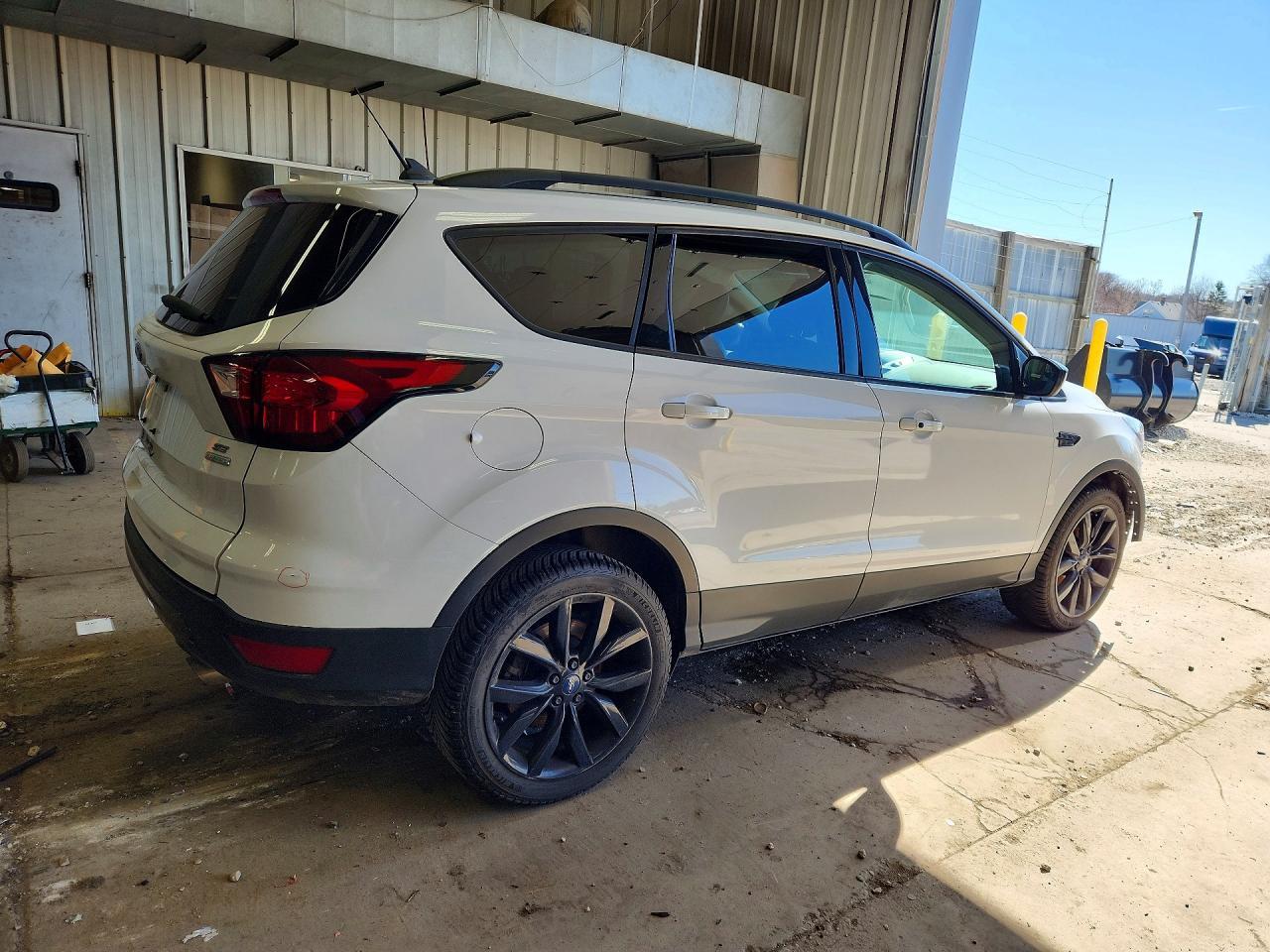2019 Ford Escape Se - Фото 3