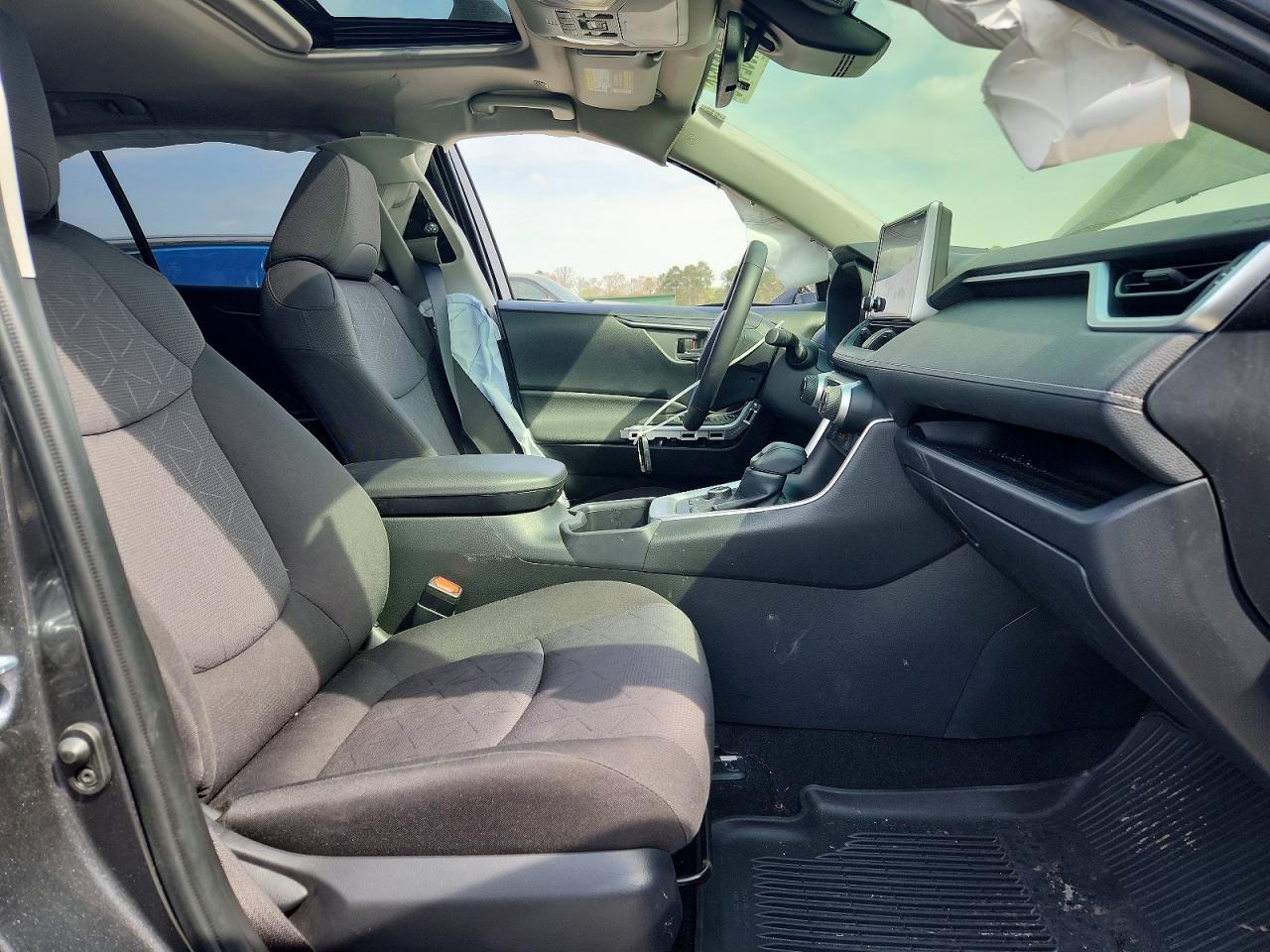 2023 Toyota Rav4 Hybrid Xle - Image 7