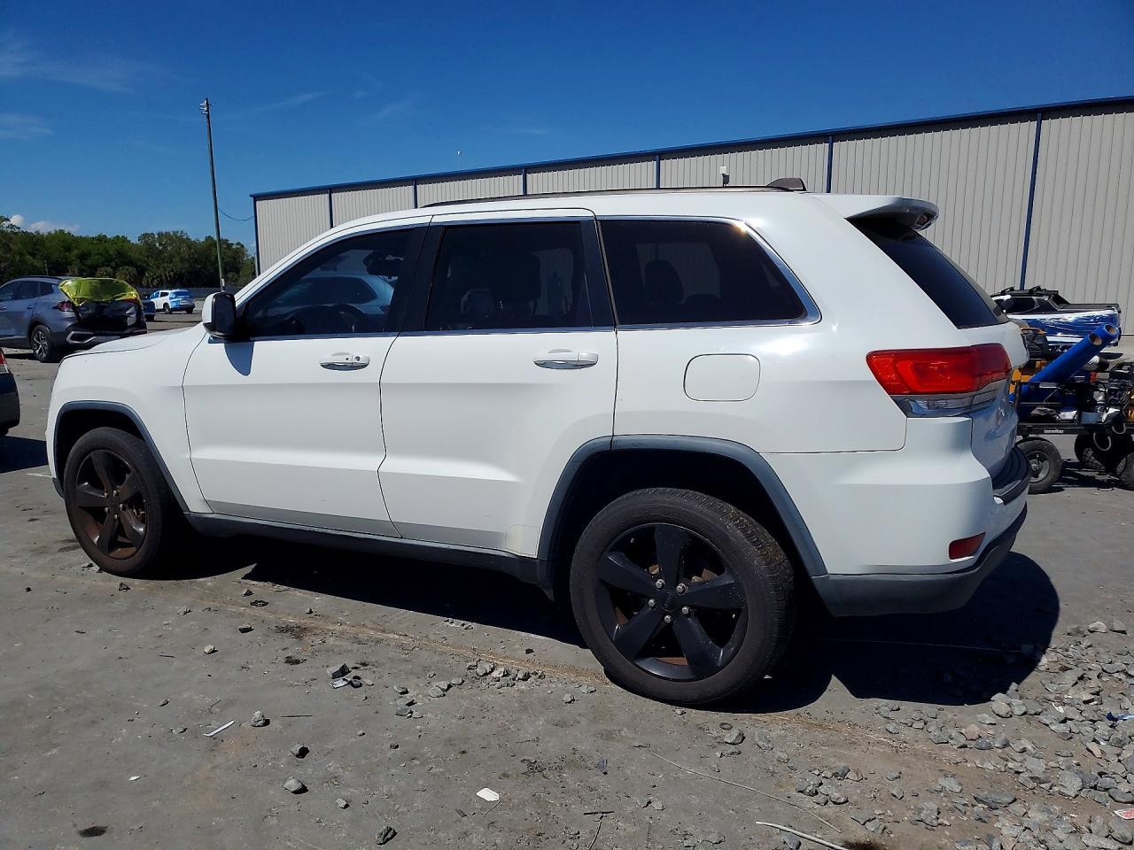 2014 Jeep Grand Cherokee 4Xe - Image 2