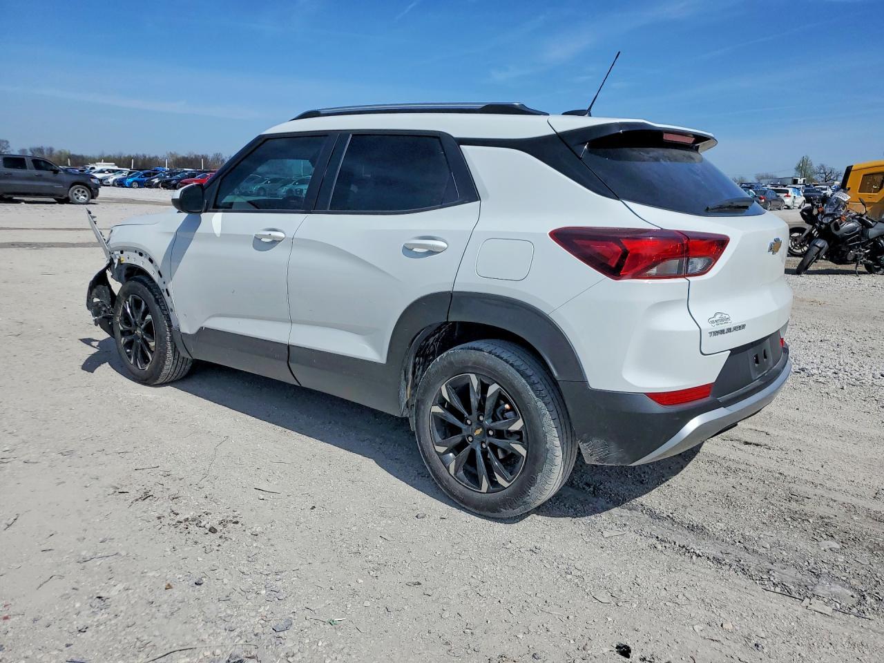 2023 Chevrolet Trailblazer Lt - Image 2