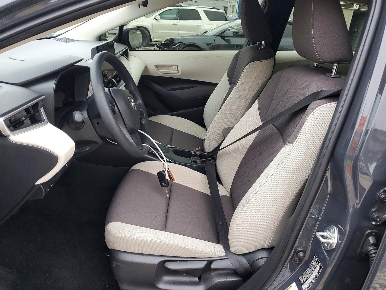 2026 Toyota Corolla Hybrid Le - Image 7