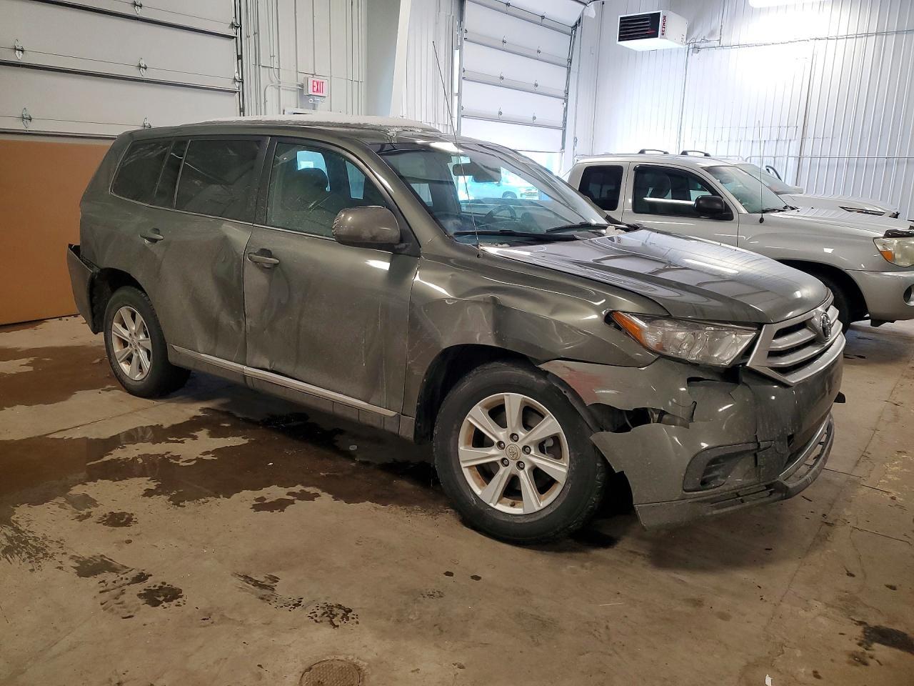 2011 Toyota Highlander Base - Фото 4