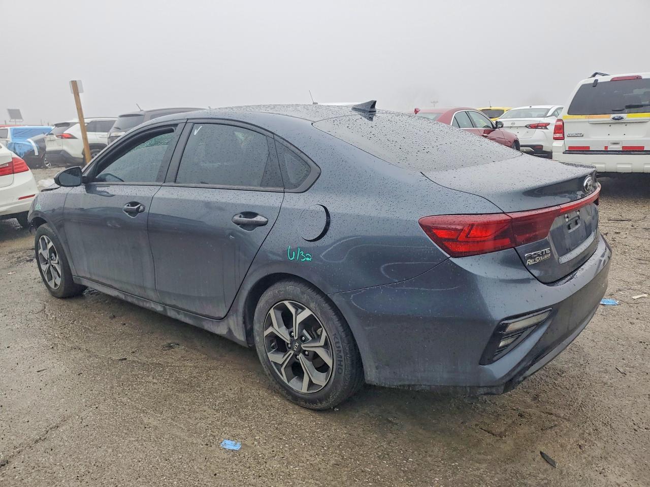 2021 Kia Forte Fe - Фото 2