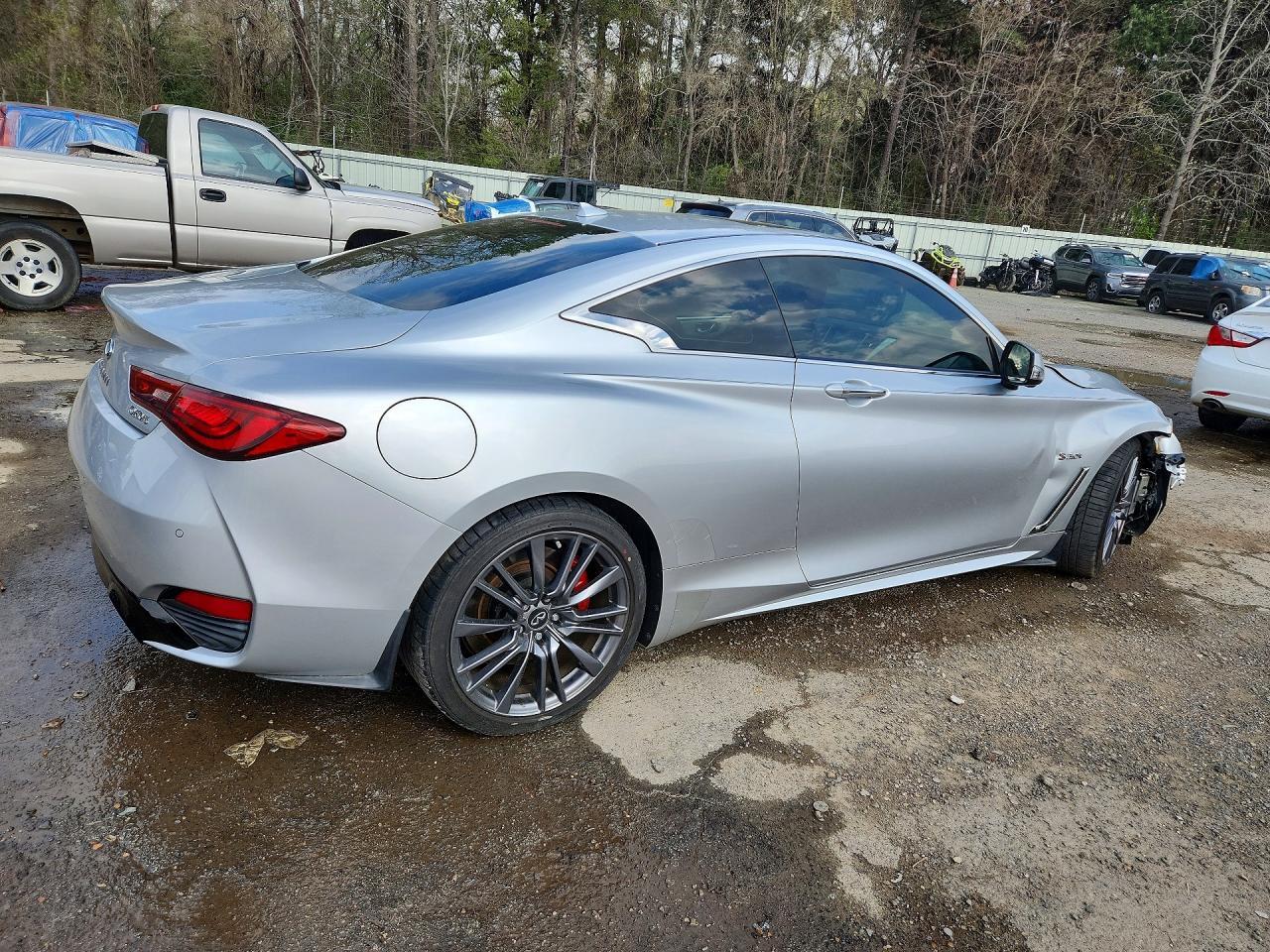 2017 Infiniti Q60 Red Sport 400 - Фото 3