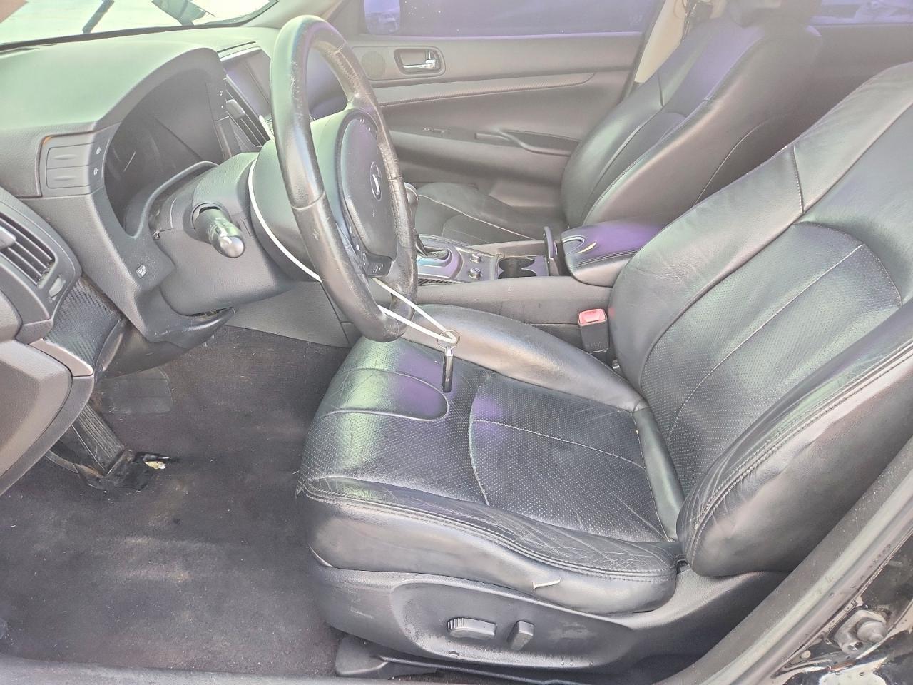 2015 Infiniti Q40 Base - Image 7