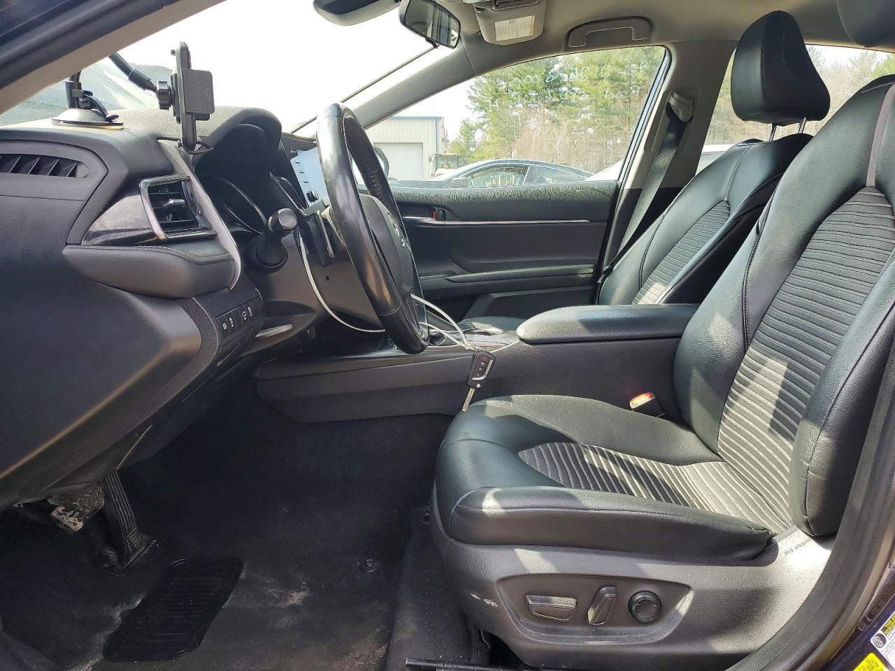 2021 Toyota Camry Se - Фото 7