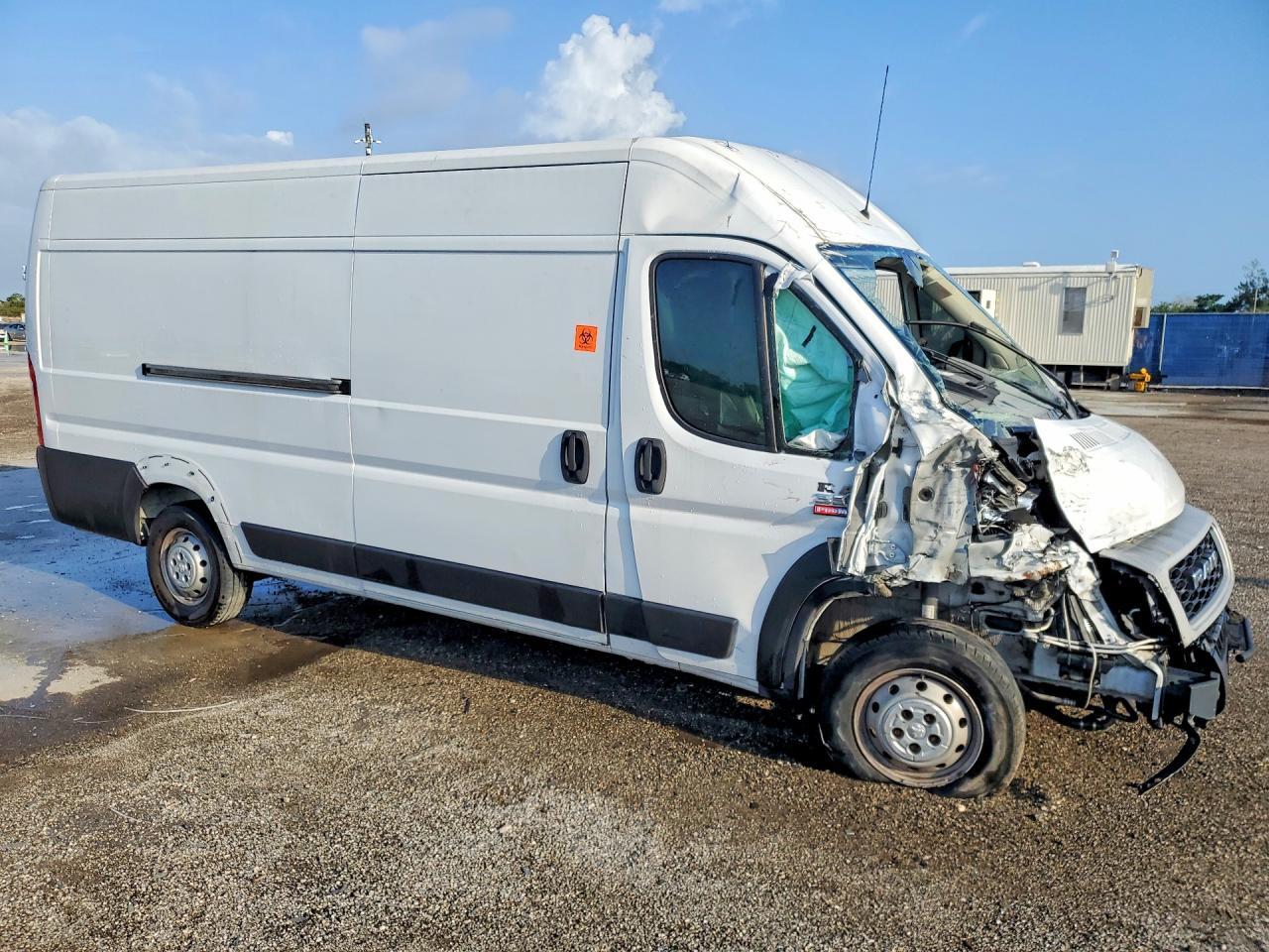 2019 Ram Promaster 3500 Delivery Van - Фото 4