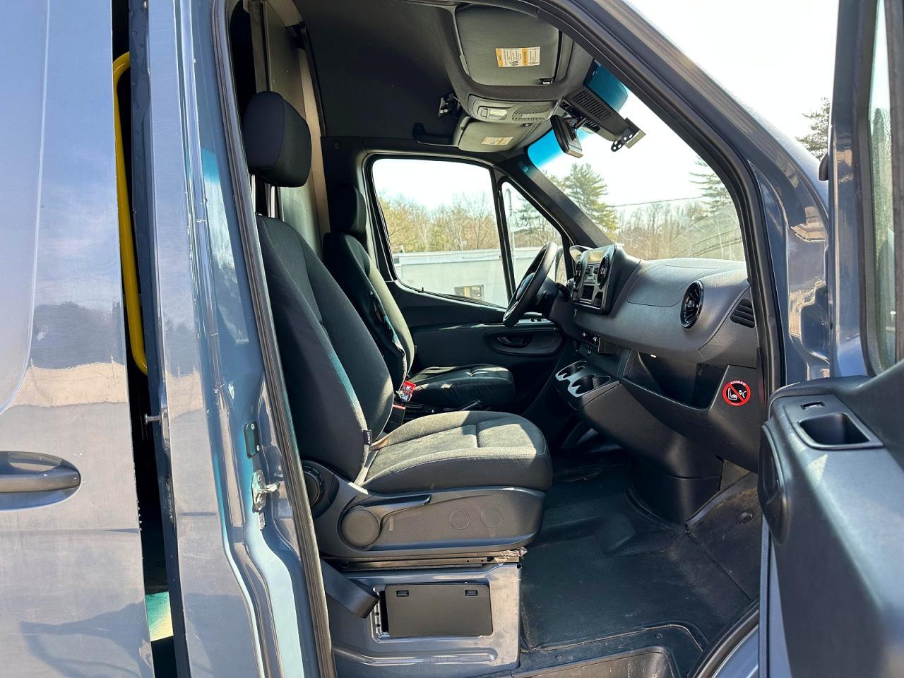 2019 Mercedes Benz Sprinter - Фото 6