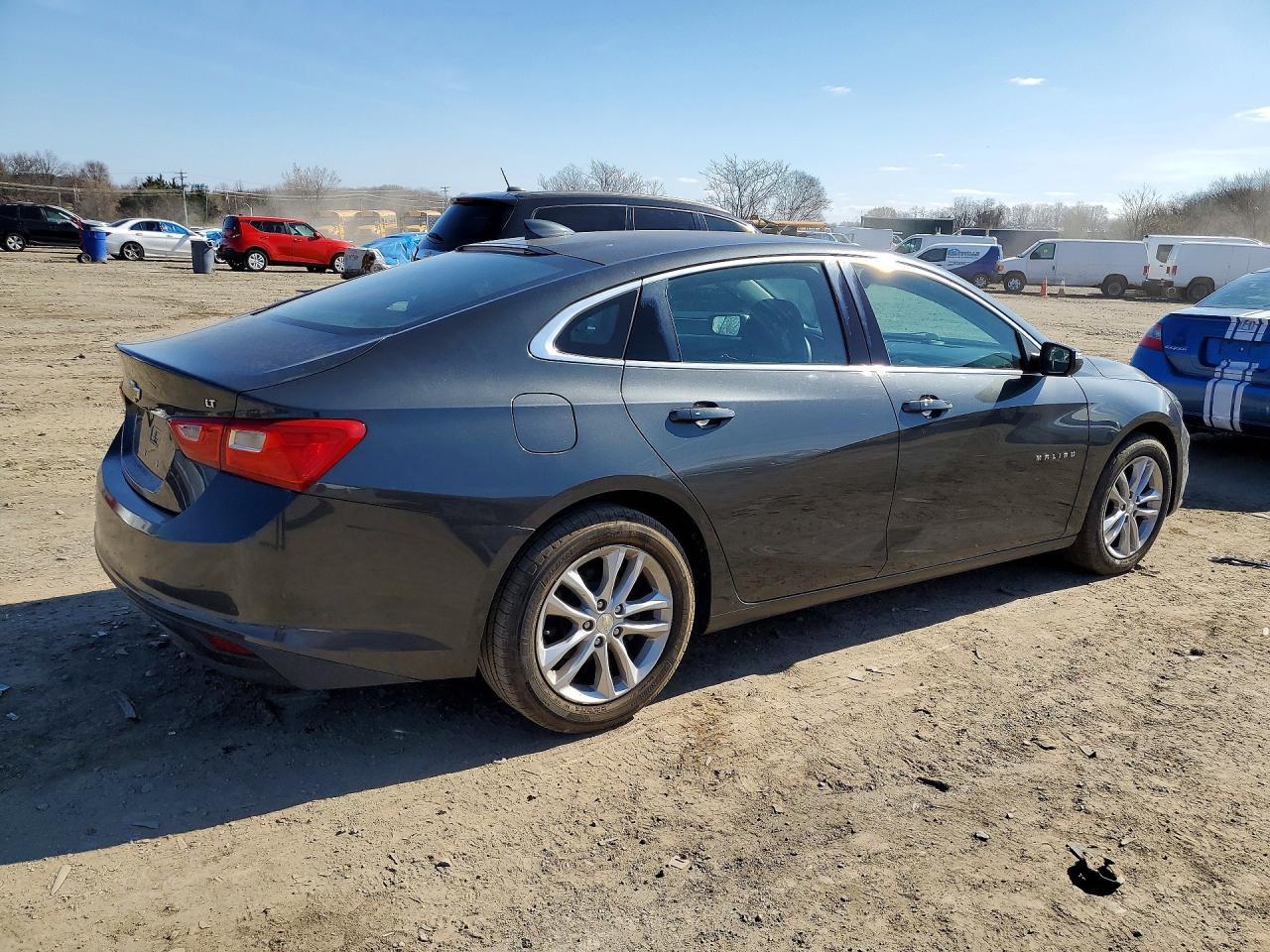 2017 Chevrolet Malibu Lt - Фото 3