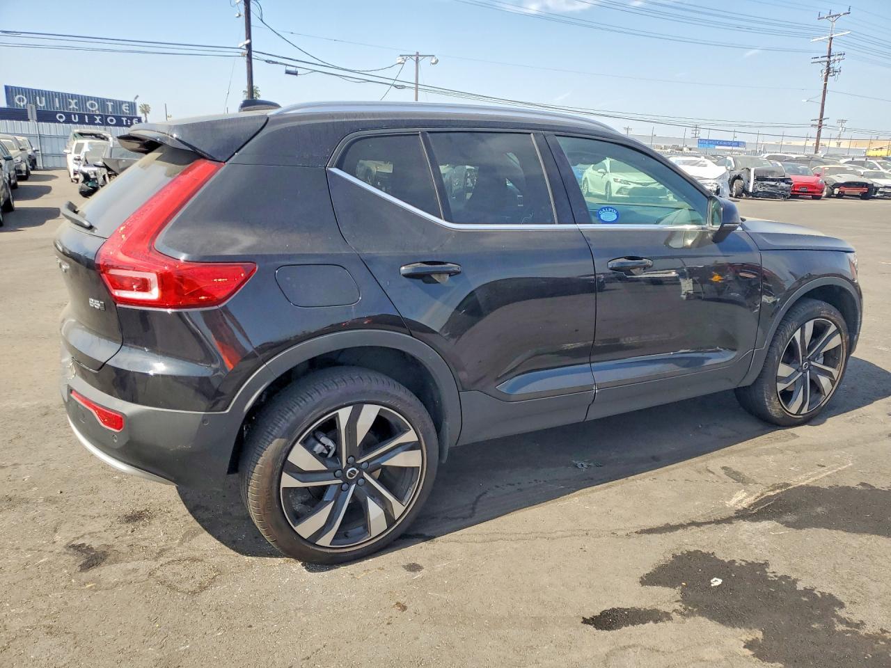 2024 Volvo Xc40 Ultimate - Фото 3