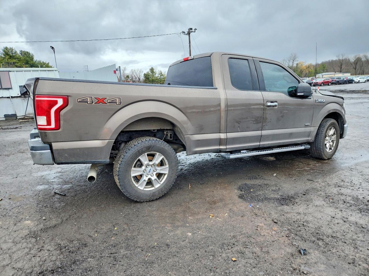 2015 Ford F150 Super Cab - Image 3