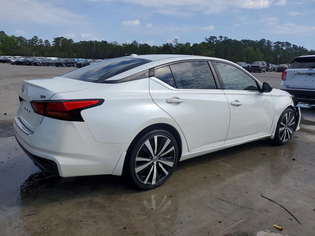 2020 Nissan Altima 2.5 Sr - Image 3