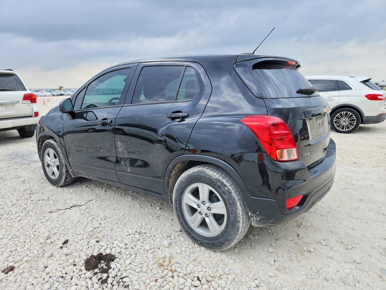 2020 Chevrolet Trax Ls - Фото 2