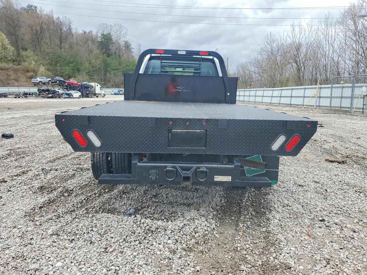 2025 Ford F450 Super Duty Flatbed Truck - Image 6