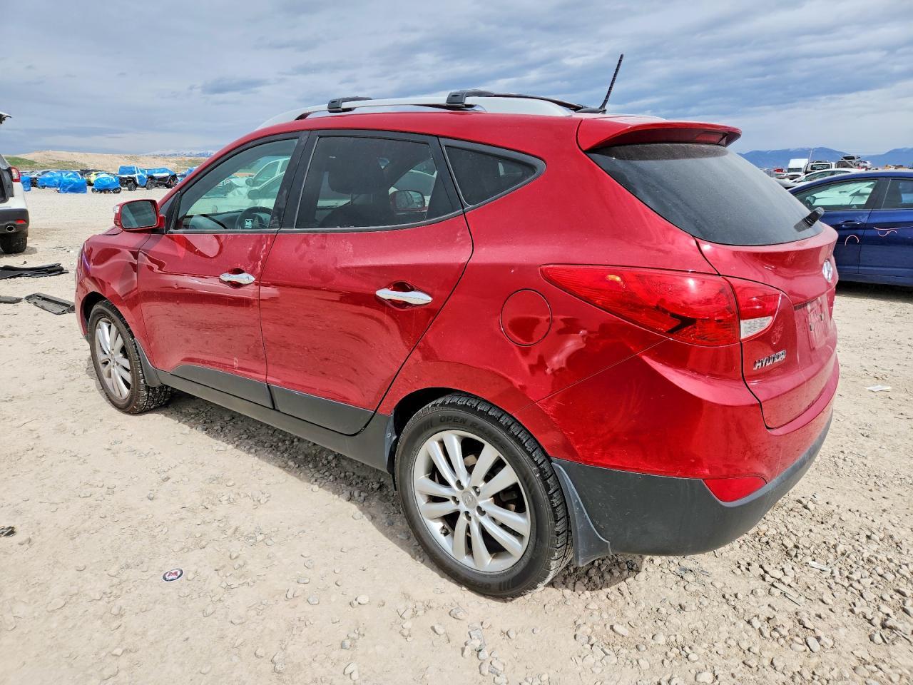 2012 Hyundai Tucson Limited - Image 2