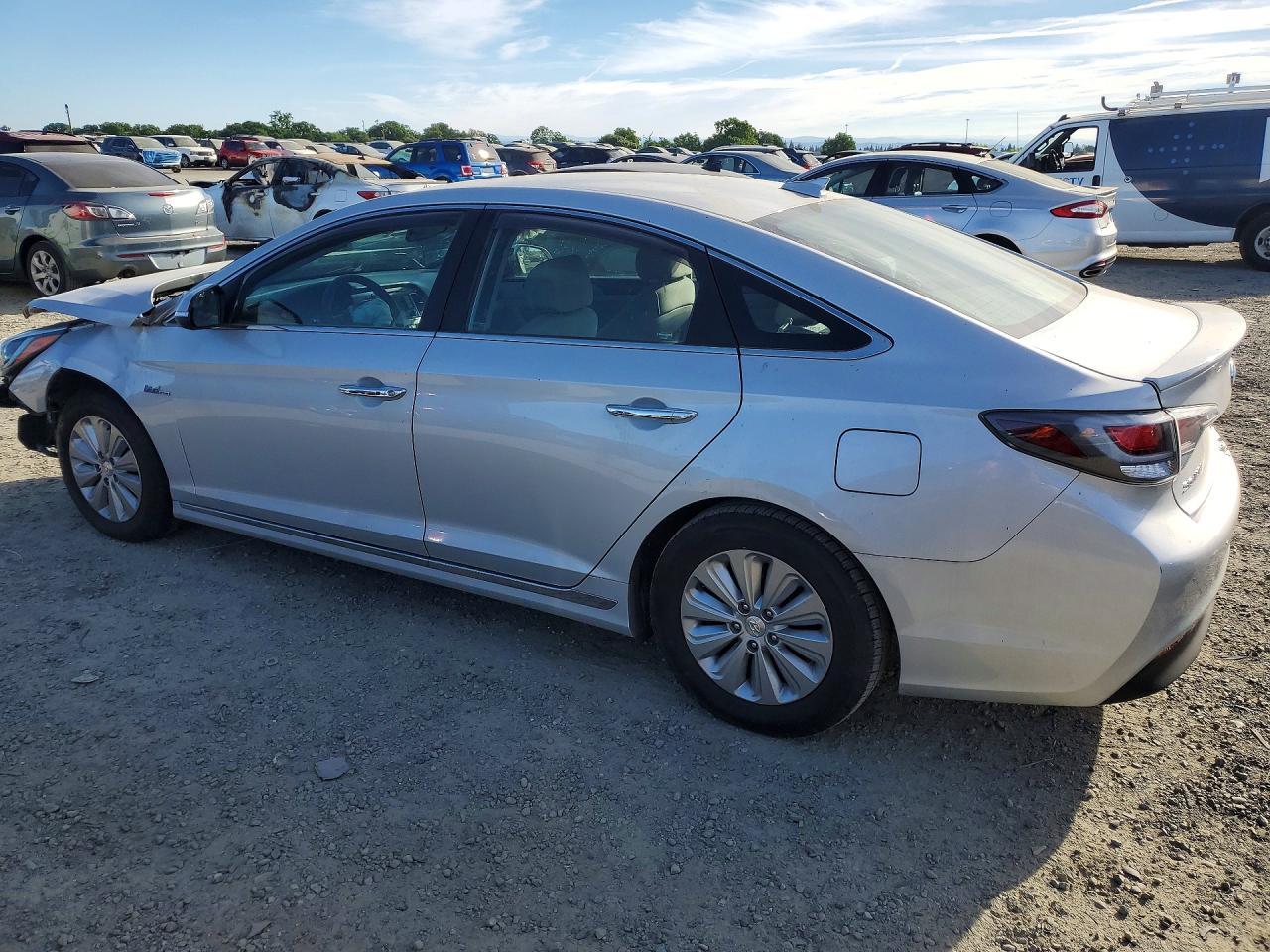 2016 Hyundai Sonata Hybrid Se - Image 2