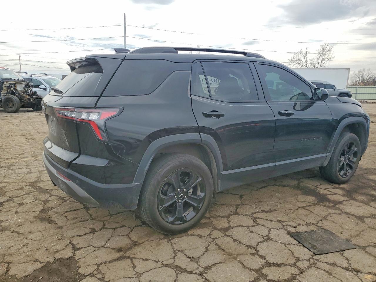 2025 Chevrolet Equinox Lt - Image 3