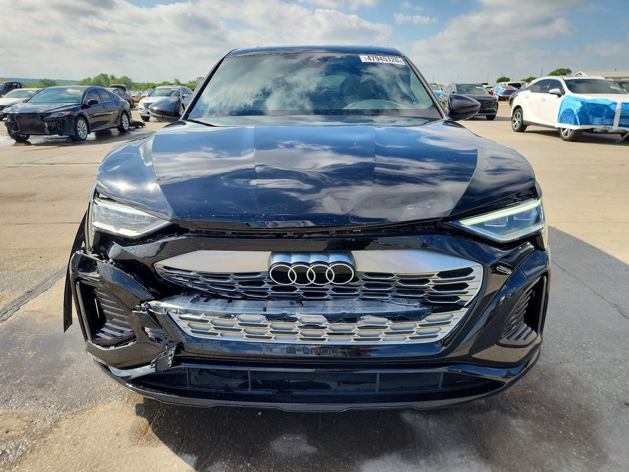 2024 Audi Q8 E-Tron Sportback Premium Plus - Image 5