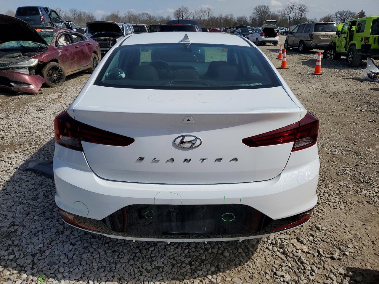2020 Hyundai Elantra Sel - Фото 6