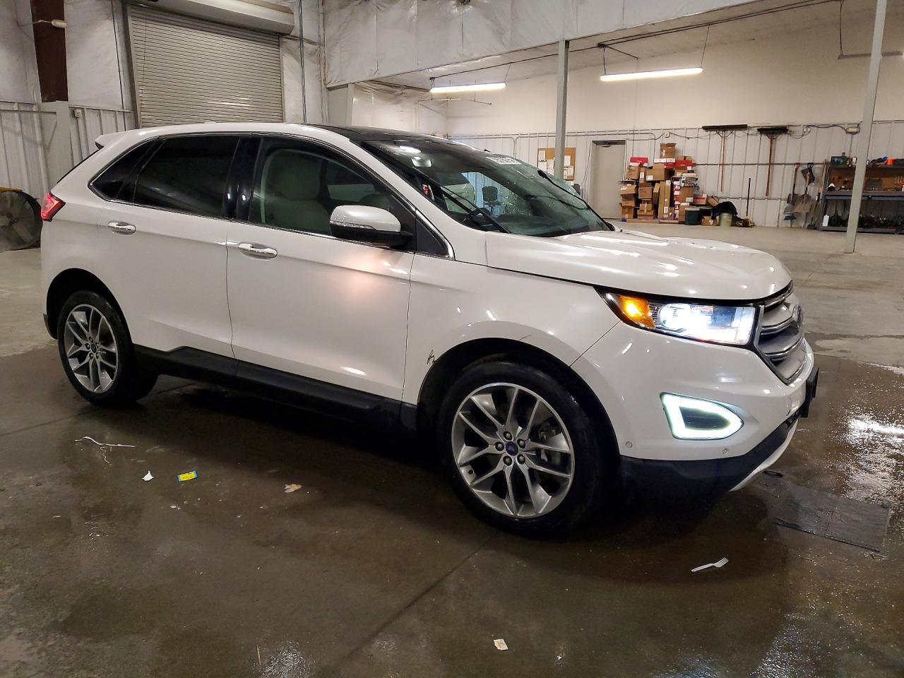 2015 Ford Edge Titanium - Image 4