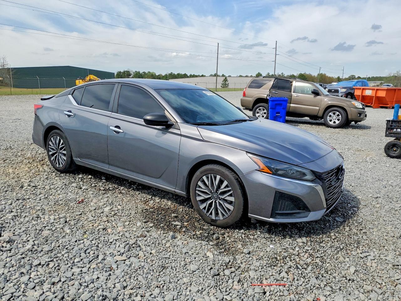2024 Nissan Altima 2.5 Sv - Image 4