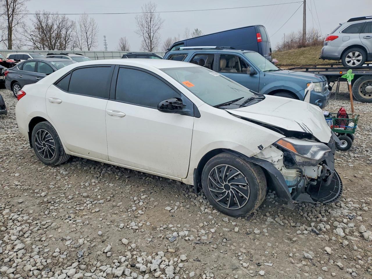 2014 Toyota Corolla Le - Фото 4