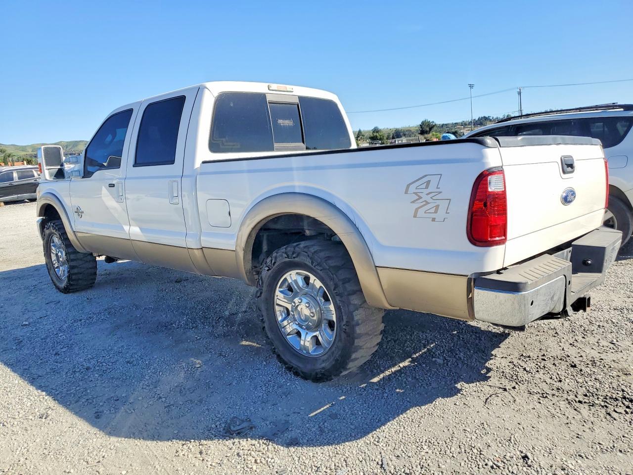 2013 Ford F250 Super Duty - Фото 2
