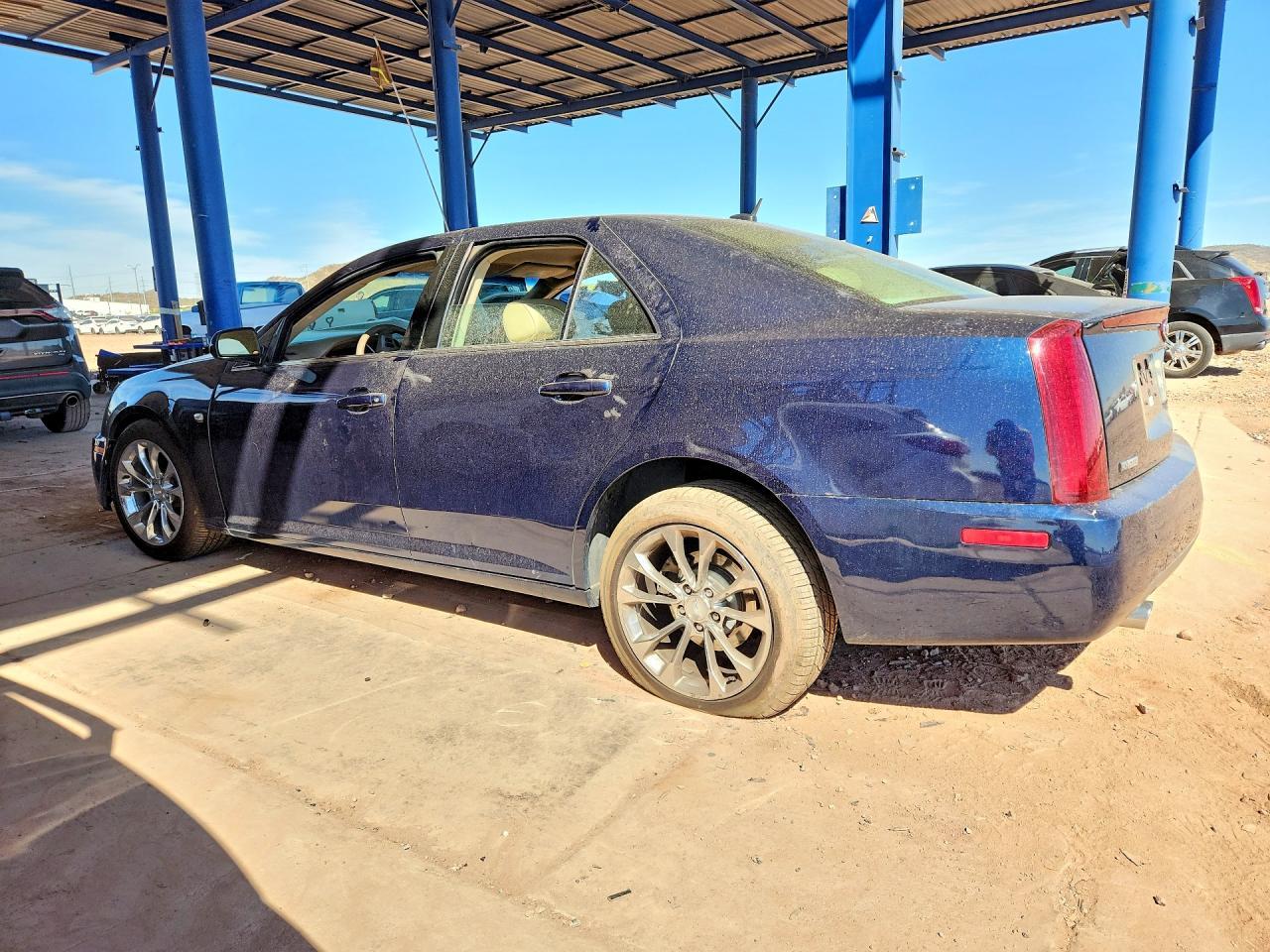 2005 Cadillac Sts - Image 2