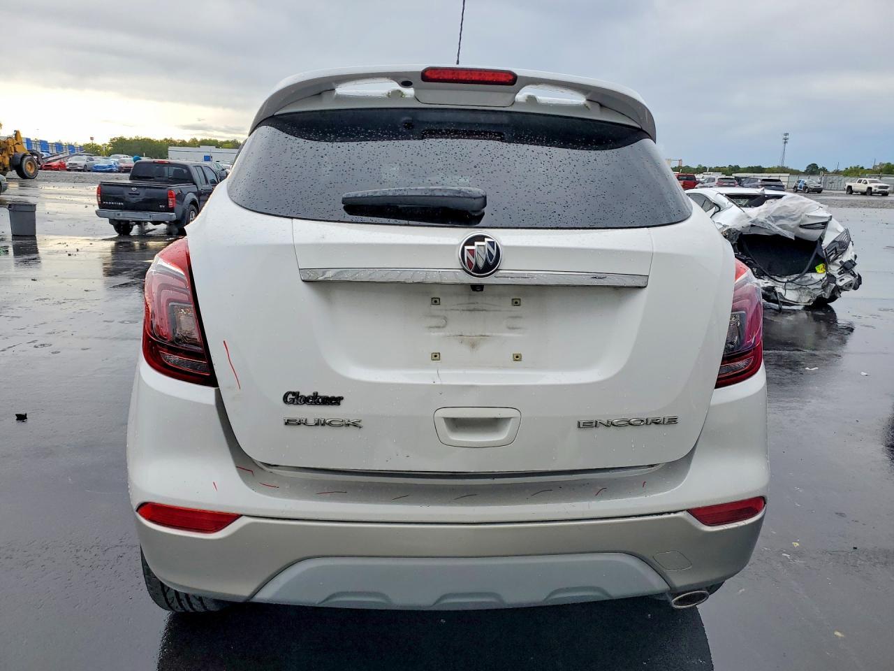 2018 Buick Encore Sport Touring - Image 6