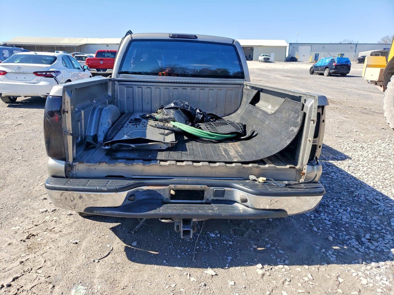 2002 Chevrolet Silverado C1500 - Фото 6