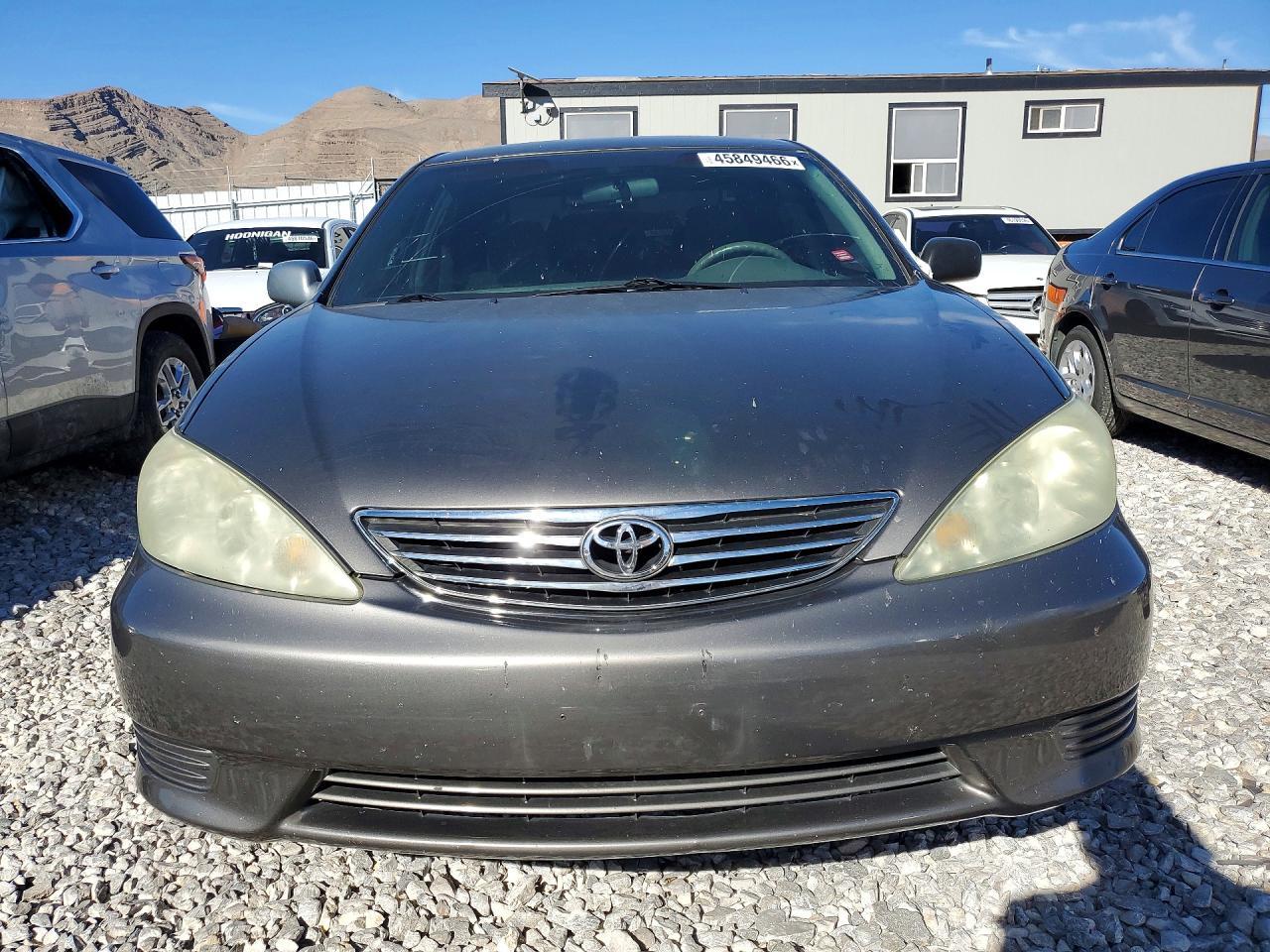 2005 Toyota Camry Le - Фото 5