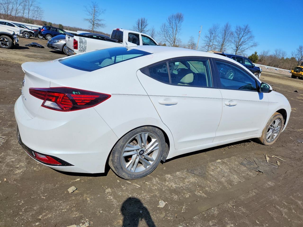 2020 Hyundai Elantra Value Edition - Фото 3