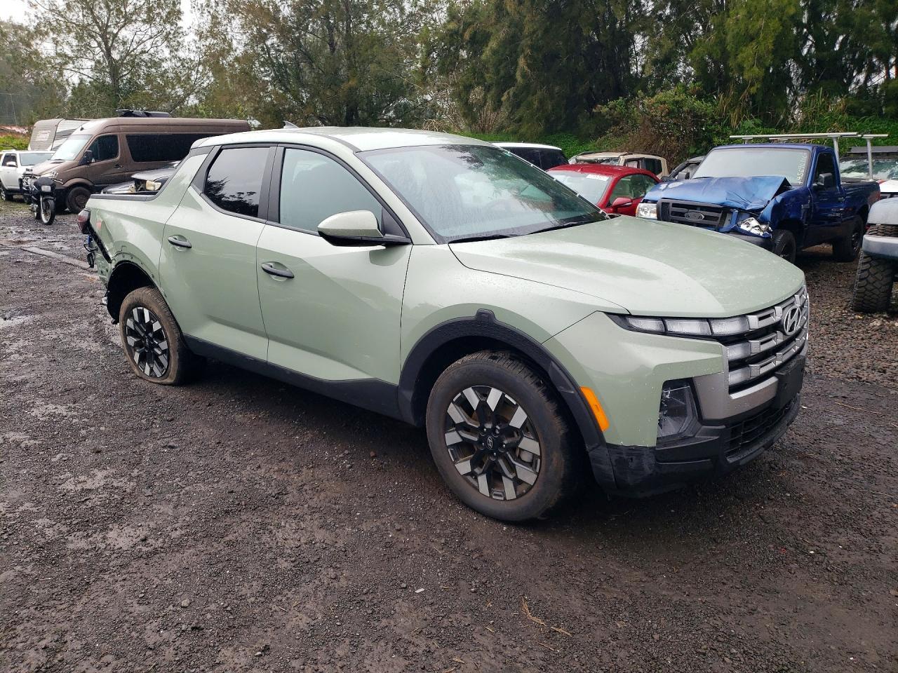 2025 Hyundai Santa Cruz Se - Image 4