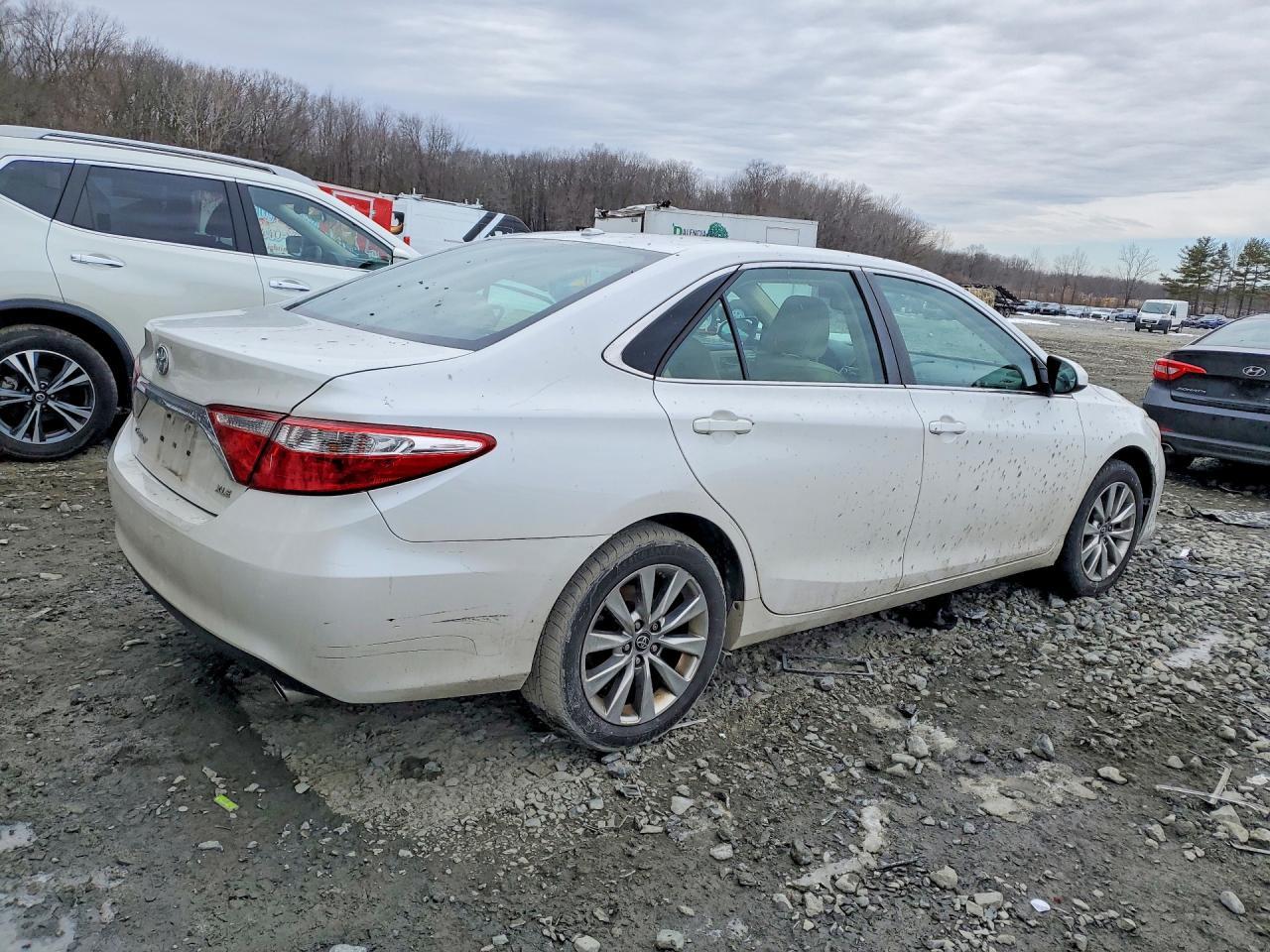 2017 Toyota Camry Xle - Фото 3