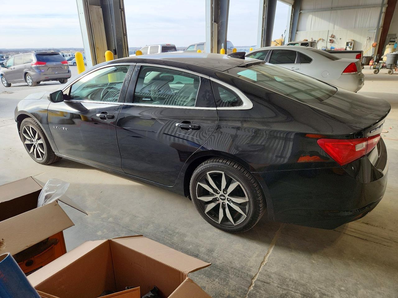 2016 Chevrolet Malibu Lt - Фото 2