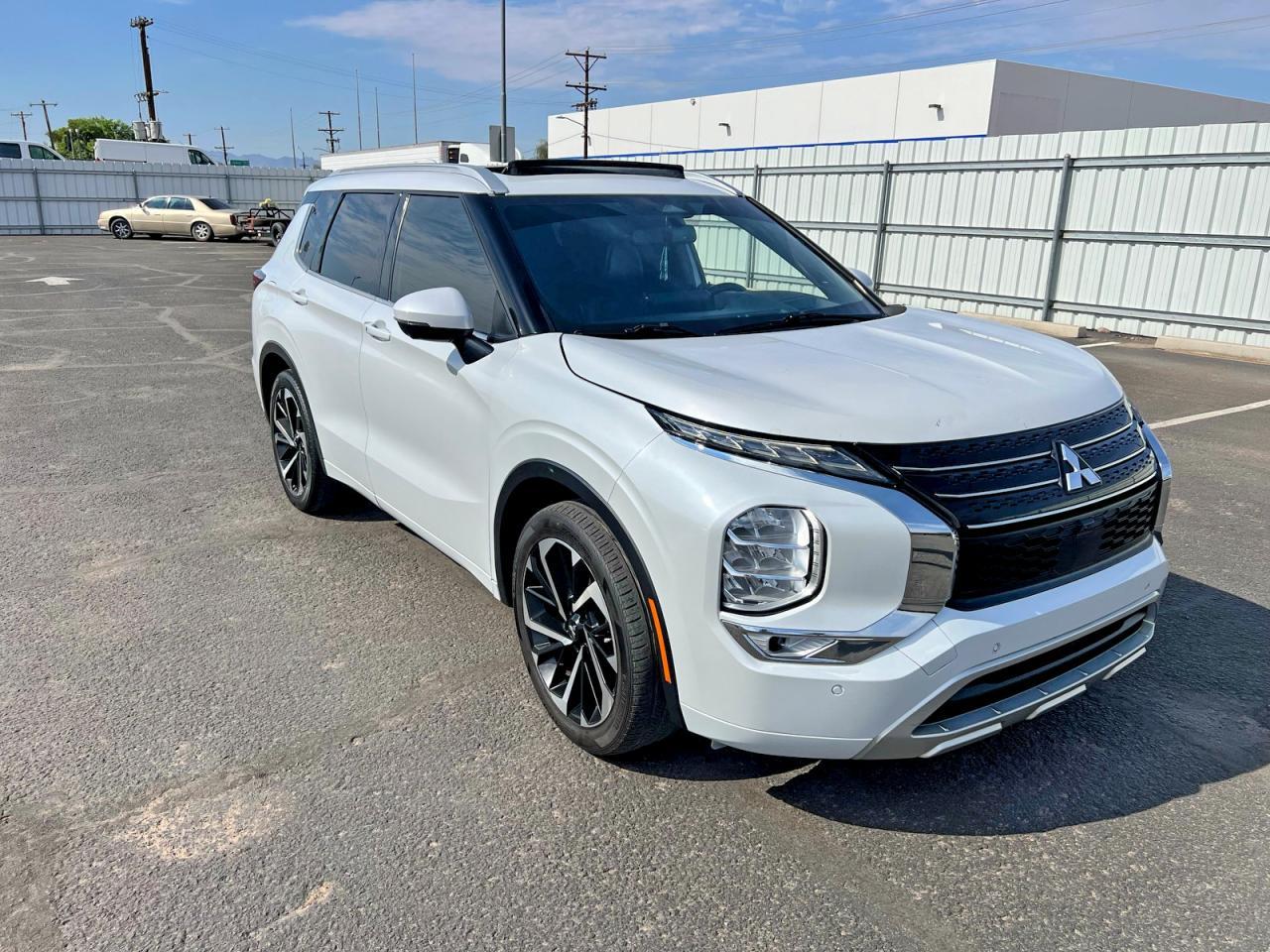 2022 Mitsubishi Outlander Sel - Image 2