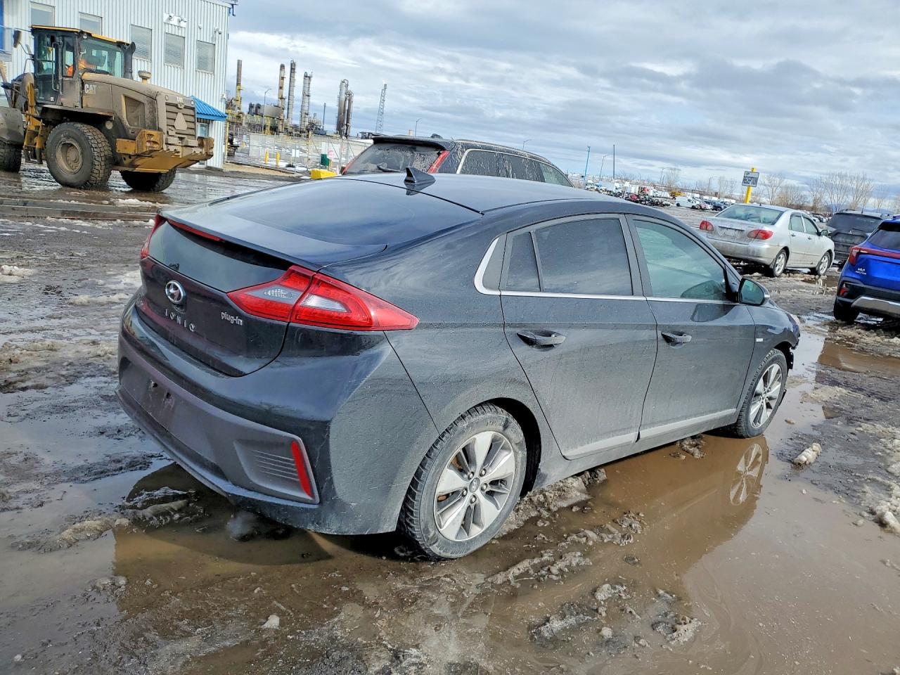 2019 Hyundai Ioniq Plug-In Hybrid Base - Image 3